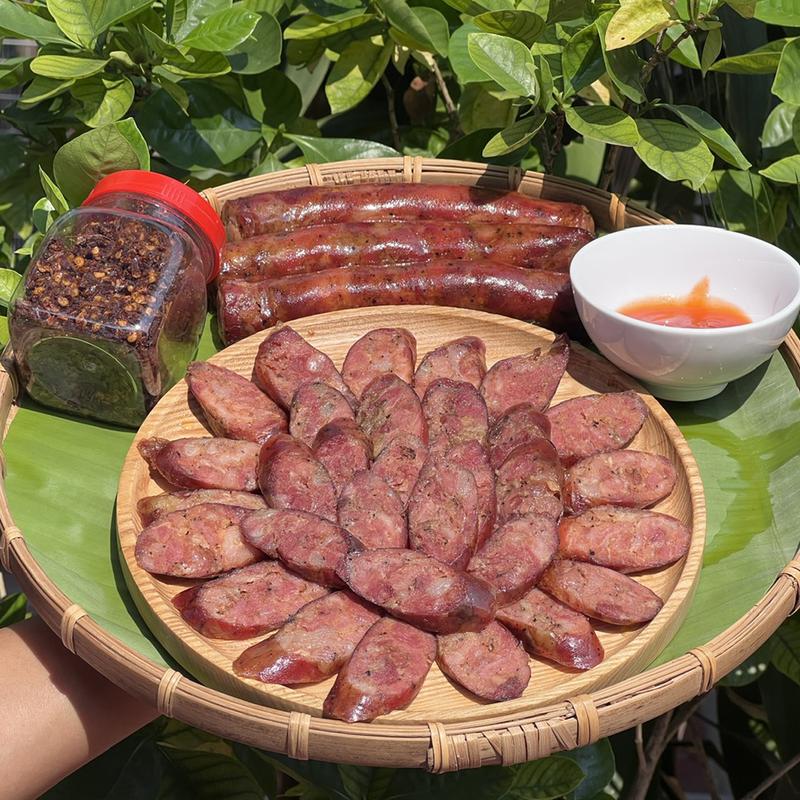 Lạp sườn gác bếp Huyền Tây Bắc vị Mắc khén hạt dổi túi 1 kg tặng 01 lọ gia vị chẩm chéo - Ăn Vặt Food