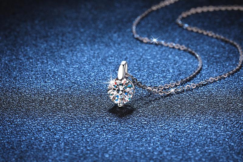 Product Introduction of XL77  S925 Sterling Silver Pendant Clavicle Chain Diamond Necklace Classic Simple 1 Karat D Color Moissanite Items ဘယက်  ဆွဲကြိုး925 jew erly tsavorite moissanite fine  jewelry promise  ring diamond  ring promise  ring atta  jewelry silver  925 4