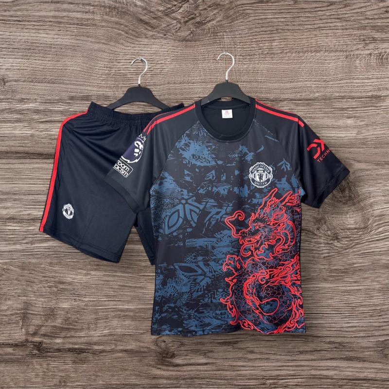 [15-80KG] QUẦN ÁO BÓNG ĐÁ, ĐỒ ĐÁ BANH TRẺ EM & NGƯỜI LỚN M.U ĐEN RỒNG 2024 THUN LẠNH