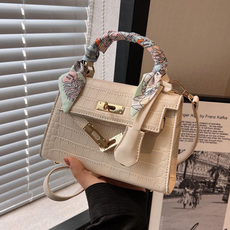 Product Introduction of Túi Xách Nữ H.M Đeo Chéo Đeo Vai Quai Xách Da Pu Vân Cá Sấu Mix Khăn Đi Tiệc Đi Chơi Sang Chảnh MIQI BAG TX-103 1