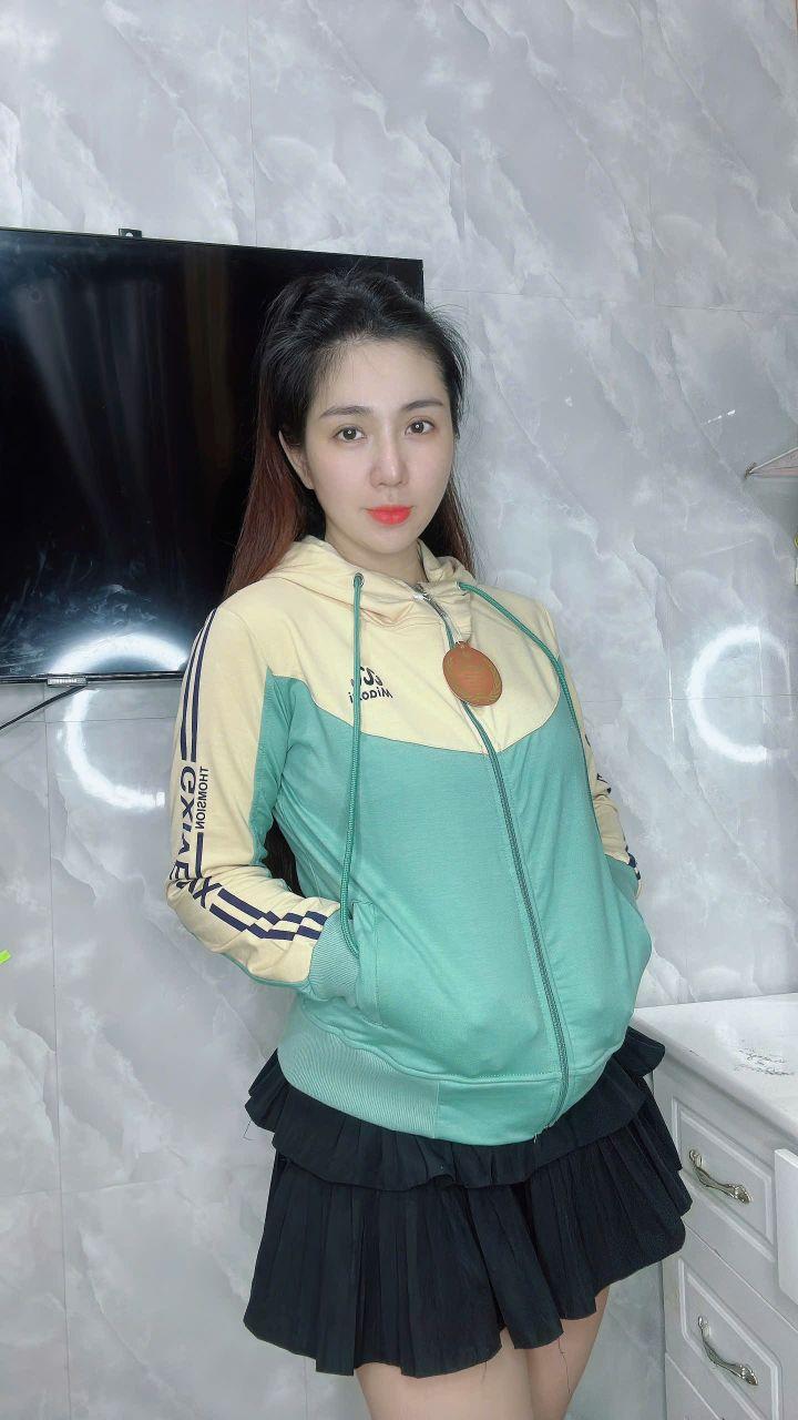 Product Introduction of Áo khoác thun cotton 5 túi to, mã in tay + logo - Nữ Top 8