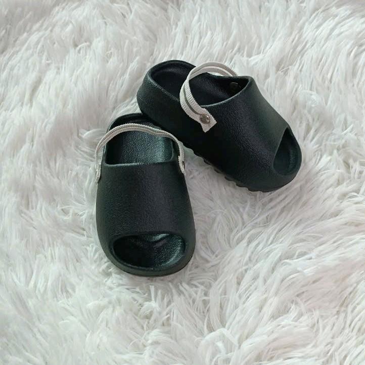 dép bánh mì trẻ em có quai size từ 19-22 hàng DUWA chất liệu EVA siêu nhẹ 7