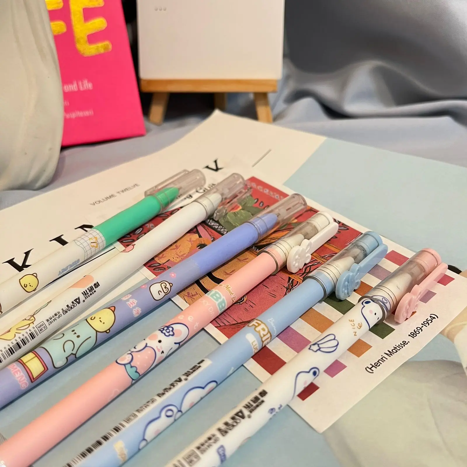 pulpen bisa dihapus lusinan isi 12 biji alat-alat sekolah aesthetic Alat Stationery