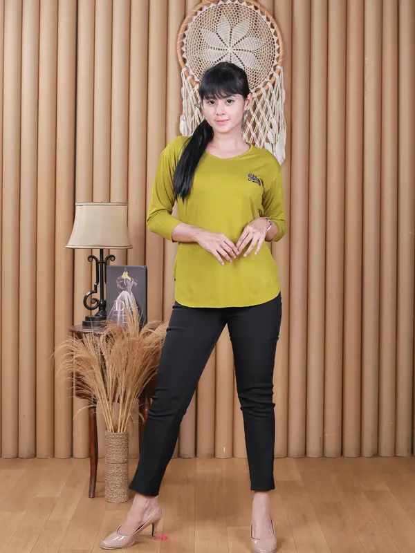 Paket 3 Pcs Kaos Oversize L / Kaos Wanita Lengan 7/8 / Kaos Spandek Polos V-Neck Slim-fitting Rayon Belah Samping Motif Panjang Atasan Korean Silver T-shirts kaos wanita 0