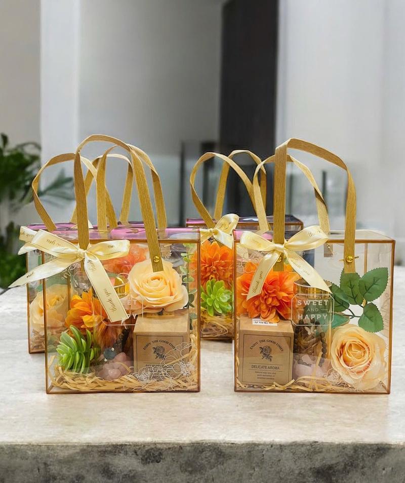 Product Introduction of Set Quà Tặng Sang Trọng: , Nến Thơm, Đá Thạch Anh Hồng - Món Quà Tinh Tế Cho Phái Đẹp"(Vỏ Không Hộp) 3