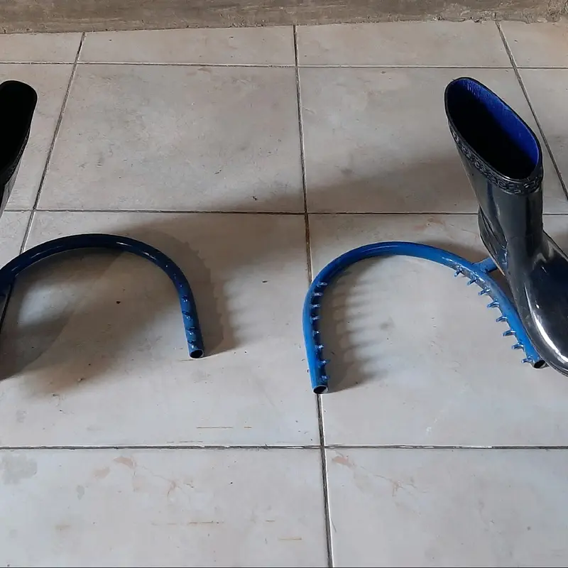 Sepatu Panjat Pinang 1