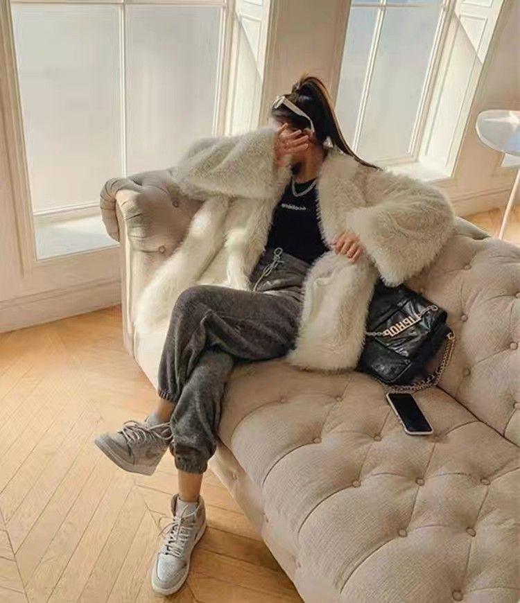 Product Introduction of 2024 New Imitation Fox Fur Slim Fashion Mid-Length Suit Fur Young Environmental Protection Fur Plush Coat for Women 15