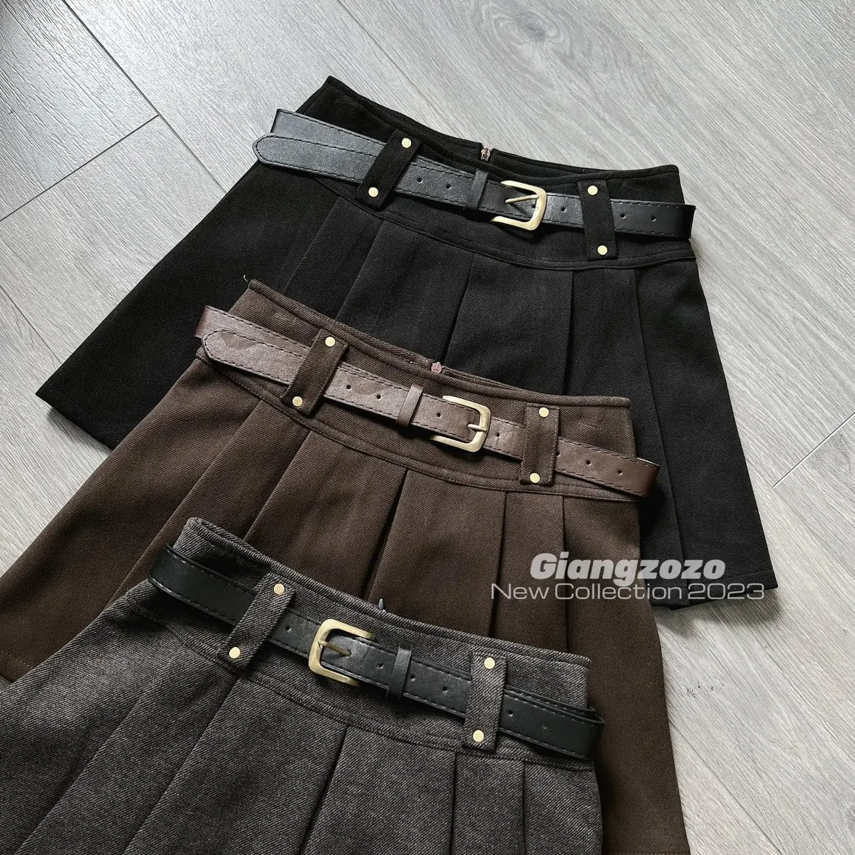 Chân váy đủ ba màu