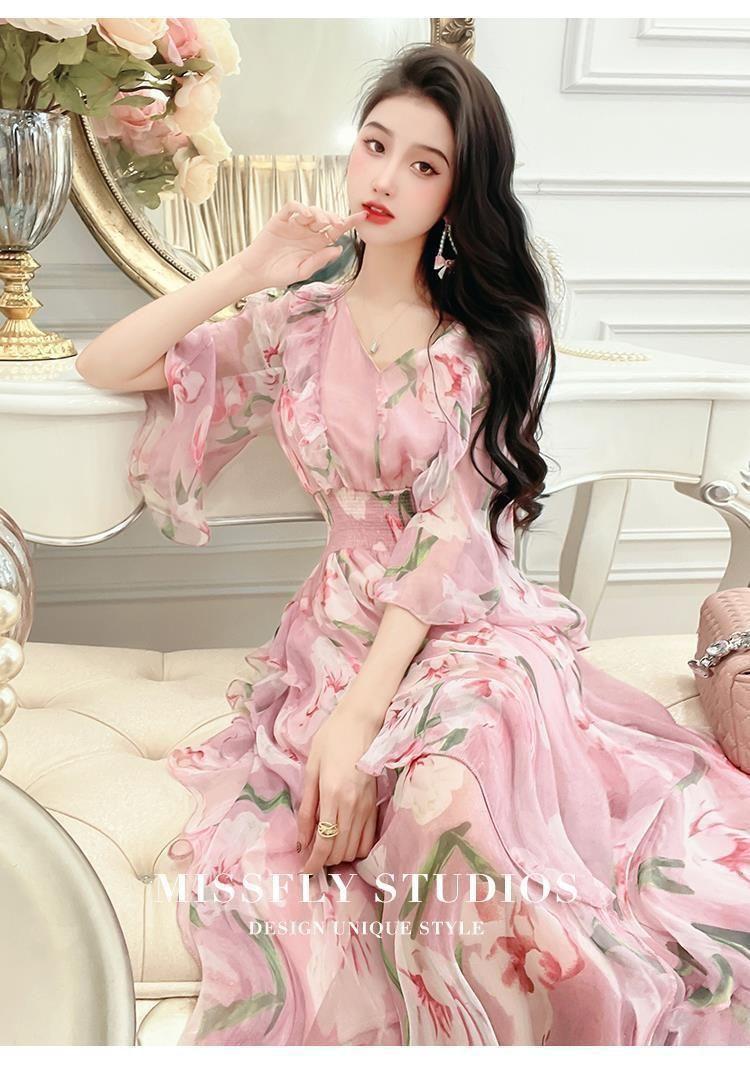 Product Introduction of Váy Voan, Shi Tong Tùy Chỉnh, Ngọt Ngào Và Thanh Lịch, Bộ Sưu Tập Mùa Xuân Và Mùa Hè 2022, Hàng Mới Về, Dành Cho Nữ, In Hình, Cổ Chữ V, Váy Dài Trung Bình Có Khóa Women Dress Màu Hồng 6