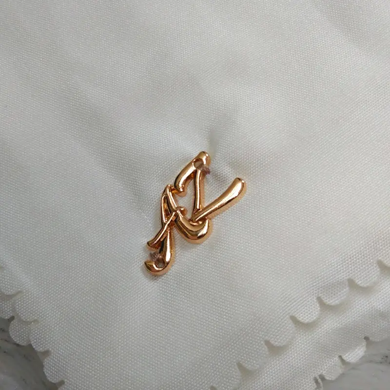 Paket usaha isi 5 jilbab segiempat voal polos Azara metal logo 4