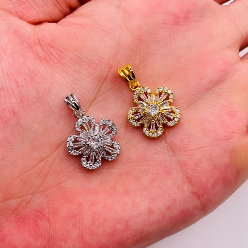 Mặt dây chuyền titan nhỏ gọn sang trọng Mặt charm titan vòng cổ thanh lịch màu vàng hoặc trắng mã M8 Trangsucmoiluatuoi.RIN