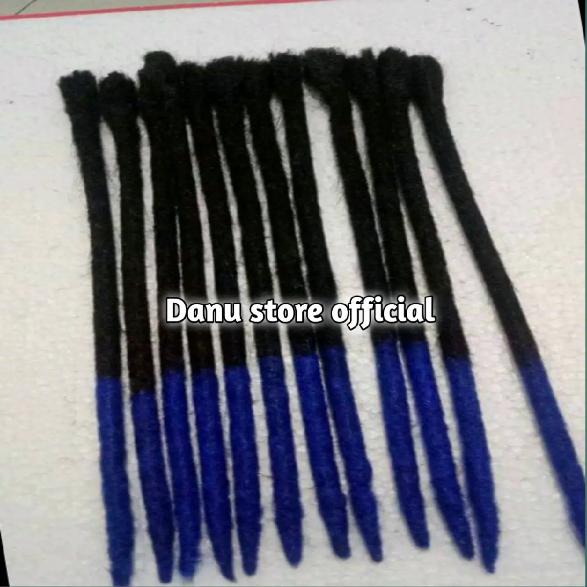 Rambut sambung gimbal, panjang 35 cm.