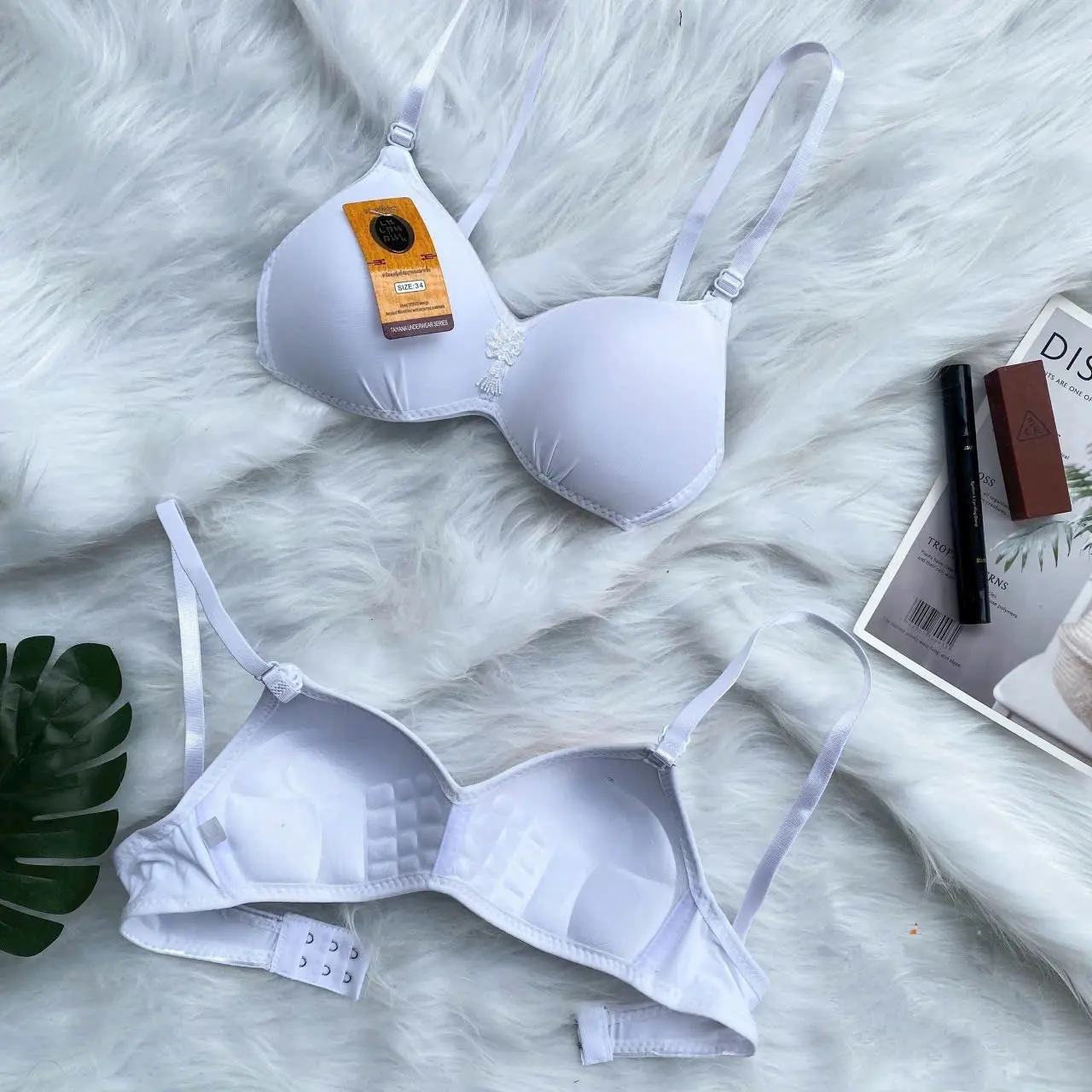 Combo 3 Áo trắng học sinh 699 ko có gọng mỏng 0’5 cm ( phom học sinh nhỏ )