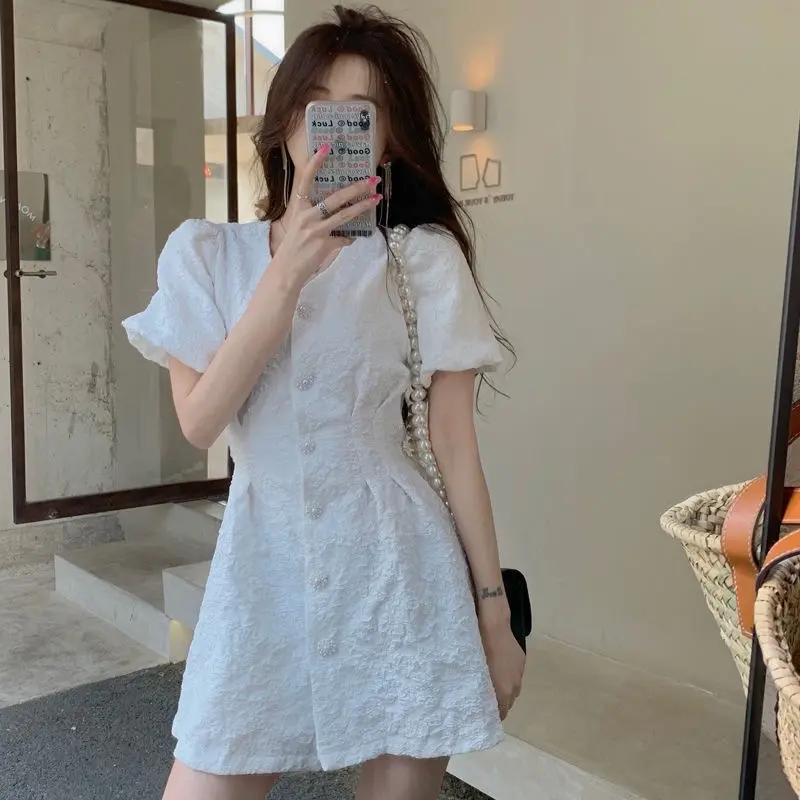Đầm Cổ Chữ V Hoạ Tiết Dập Nổi gấm Thanh Lịch ( Có BIGSIZE) Cho Người Béo