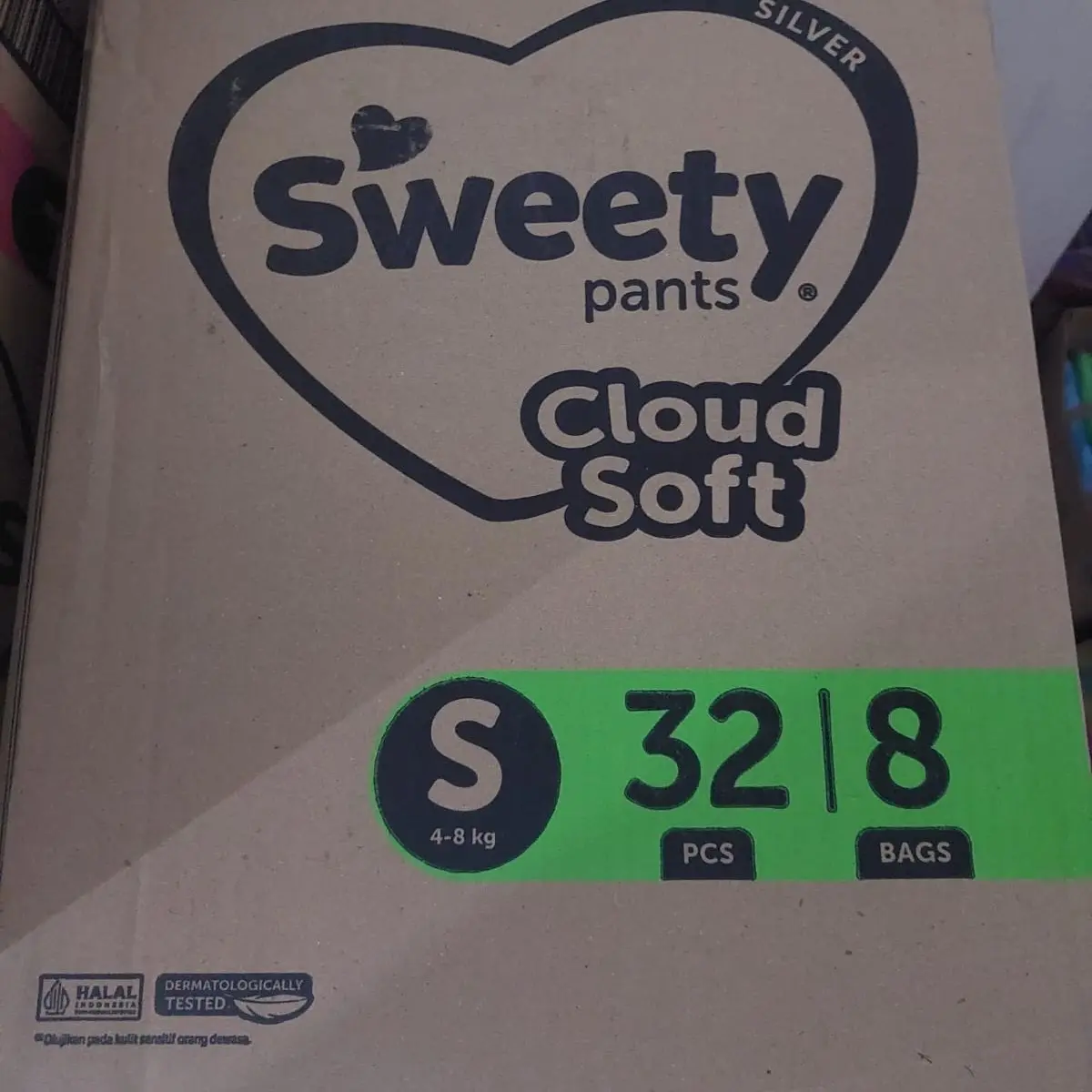1 DUS (8 BALL) SWEETY SILVER PANTS