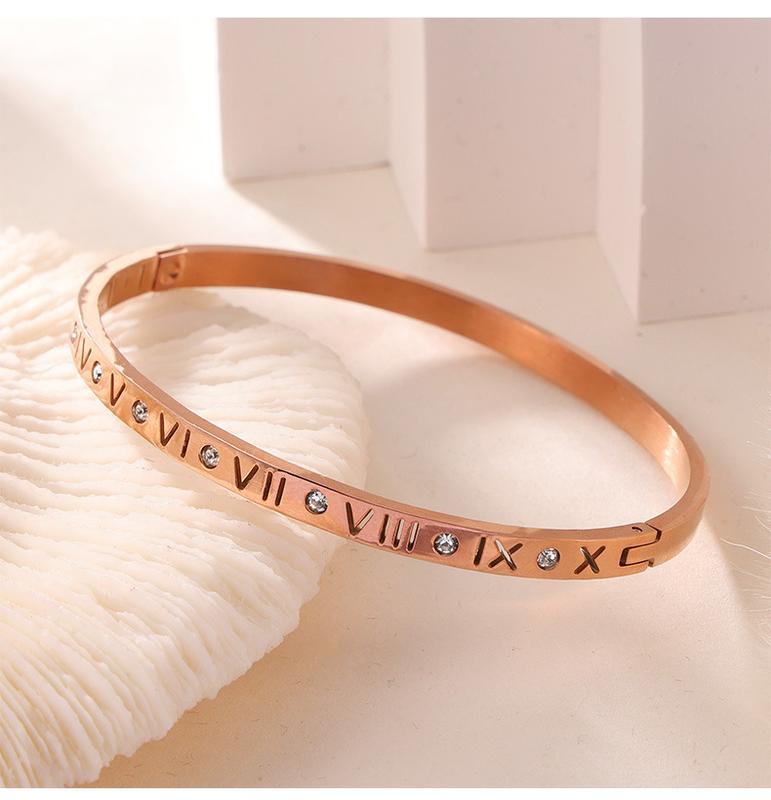 Product Introduction of Vintage niche personality unique simple jewelry carving Roman numeral design diamond titanium steel gold-plated bracelet 7