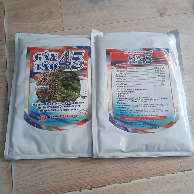 Gây tảo cho tôm cua GÂY TẢO 45 1KG dạng bột pha nước tạt(kích thích trùn chỉ,ốc gạo,hến sữa phát triển,tăng hệ tảo silic-vi sinh vật phù du,tăng nguồn thức ăn tự nhiên cho tôm...) 1