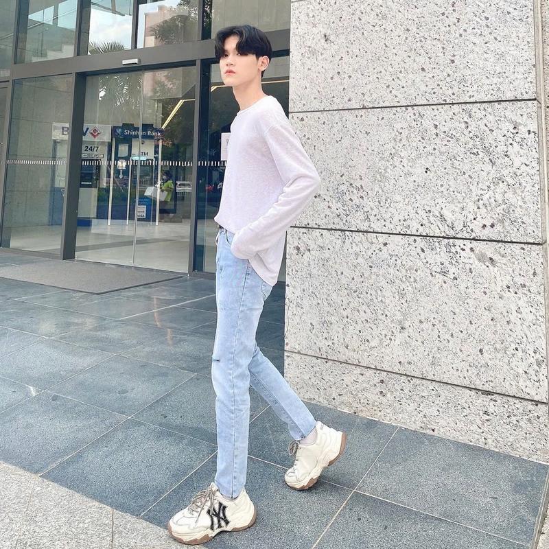 Product Introduction of Quần Jean Nam Dài Chất Vải Mềm Co Dãn Màu Bạc Hai Bên Menswear Pants Có Túi 14