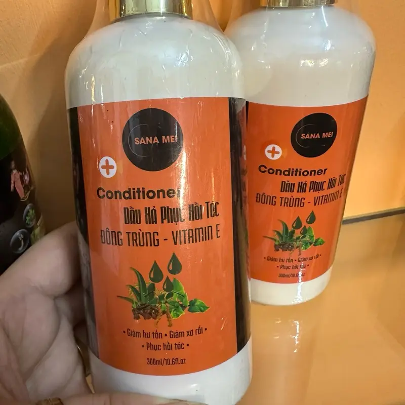 Dầu xả phục hồi tóc đông trùng -vitamin E  SANA MEI 3