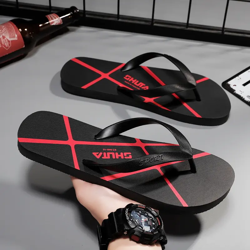2025 Fashion New Versatile Hot-Selling Men's Fashion Simple Flip-Flops Outdoor Home Slippers