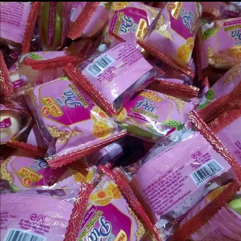 Bánh pía kim sa trứng muối CHỈ CÓ 79K/KG tầm 52 cái Food