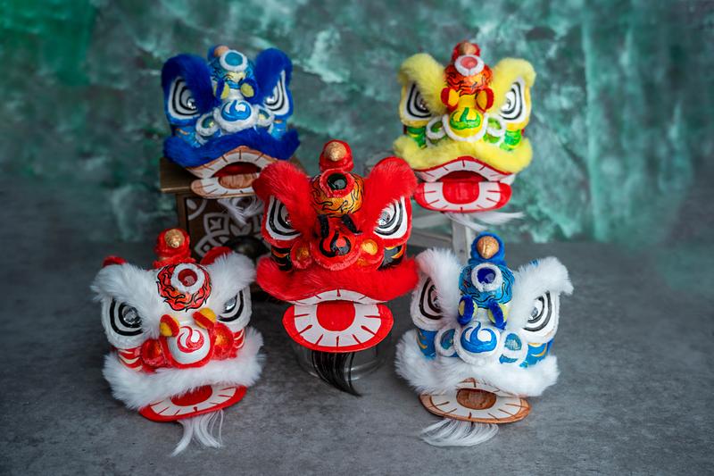 Product Introduction of Đầu lân nhỏ mini, đầu lân trưng bày vẽ màu tay xanh, size 12cm 7