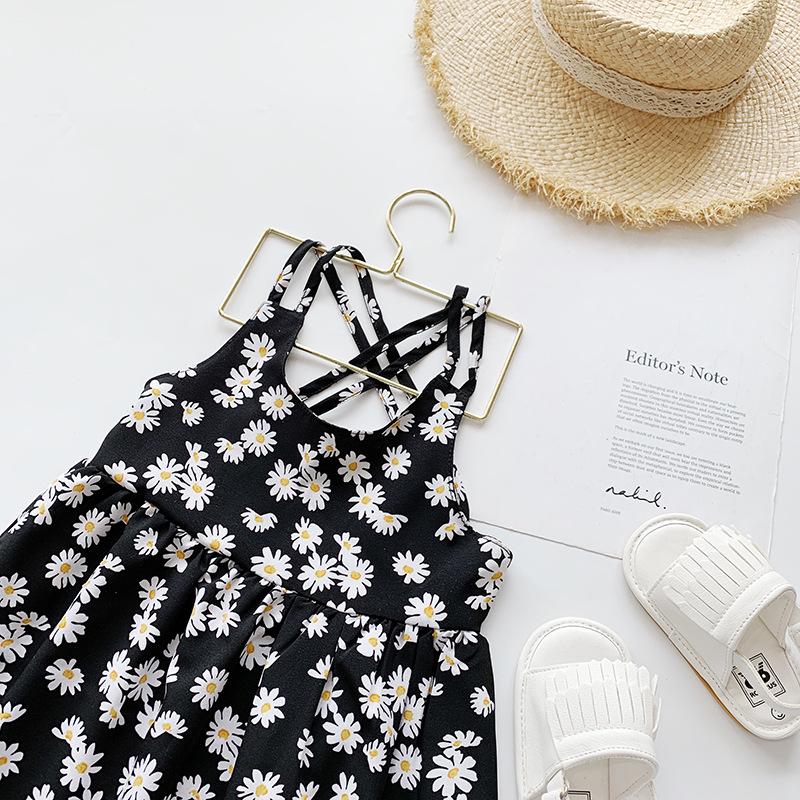 Product Introduction of 1 Piece Summer Children's Chiffon Little Daisy Young and Little Girls Dress Floral Strap Princess Dress 5