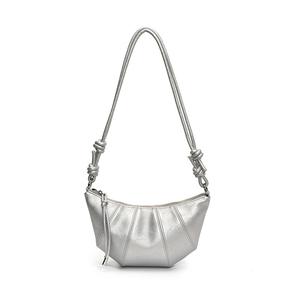 กระเป๋าสะพายข้าง, กระเป๋าใส่คอกลม, กระเป๋าใต้วงแขน, กระเป๋าสะพายไหล่, กระเป๋าผู้หญิง, กระเป๋าสะพาย