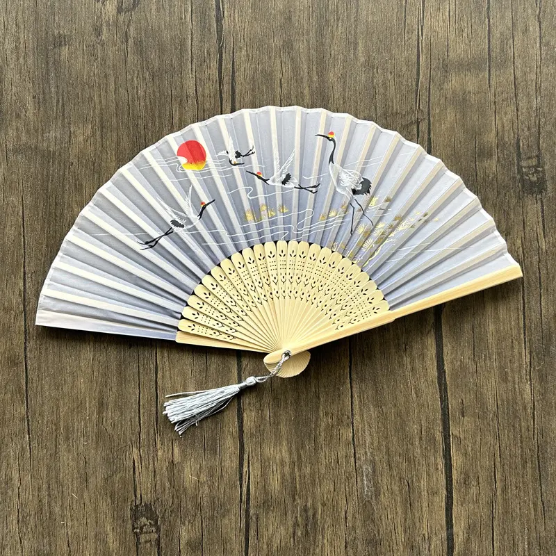 Quạt vải nan tre , quạt cầm tay, quạt cổ trang Trung Quốc, phong cách cá tính 2