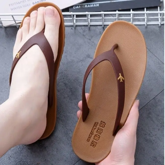 Dép Cao Su, Dép Xỏ Ngón Nam Thời Trang Và Có Thể Đeo Được, Dép Đi Trong Nhà, Chống Trượt, Khử Mùi, Được Làm Bằng Cao Su Tại Việt Nam 0