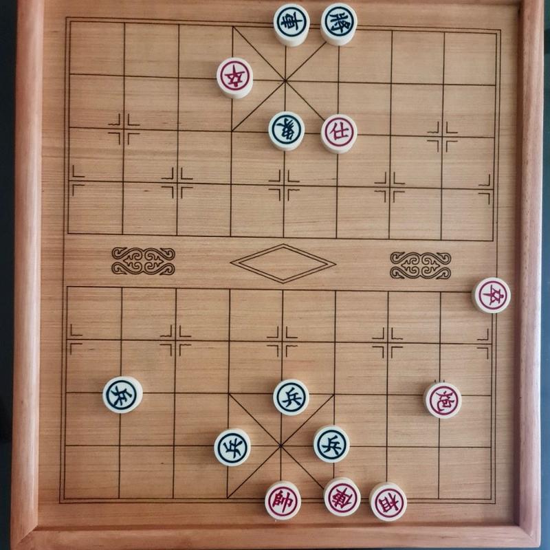  Bàn cờ tướng gỗ sơn 50 x 55cm mặt bàn 6ly 