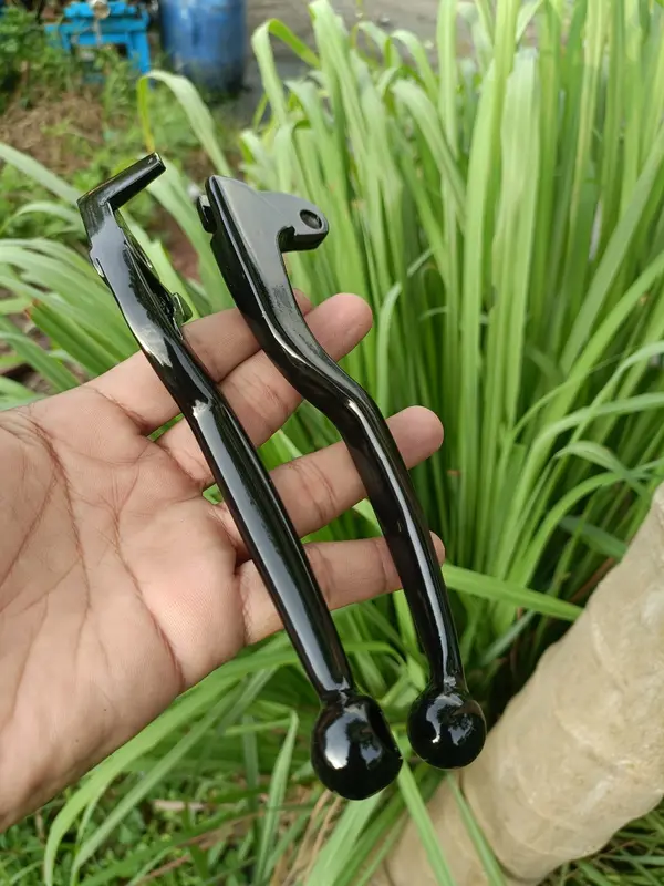 Tay thắng exciter 135-150-155 đen bóng sơn tĩnh điện 3