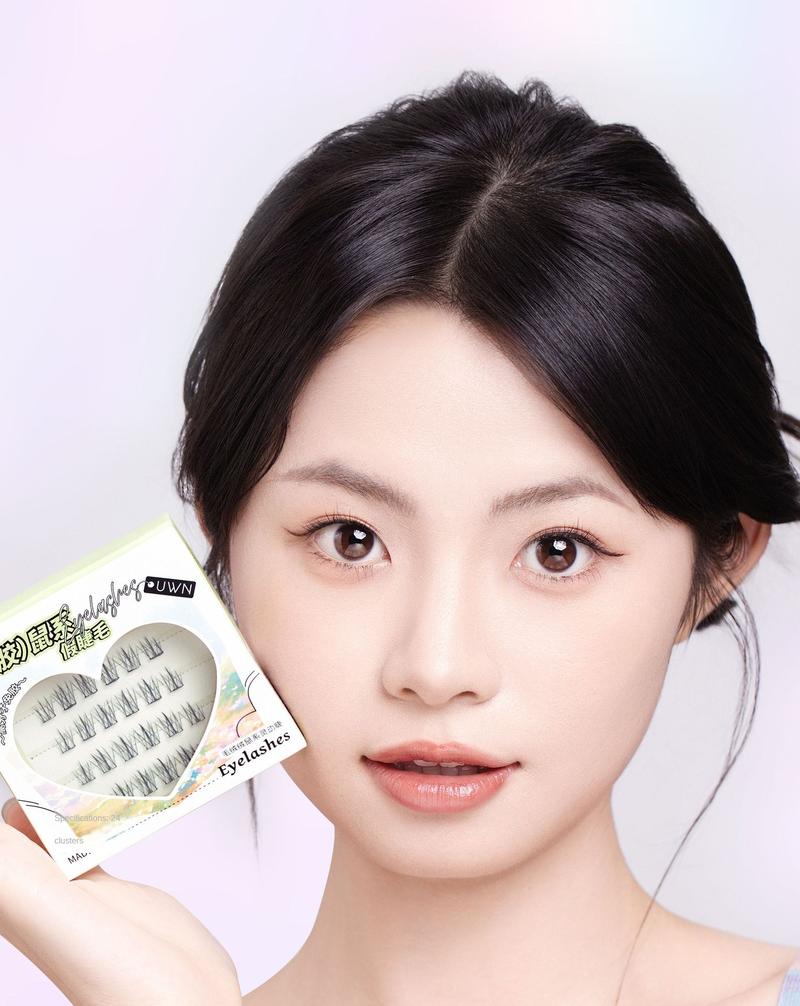 Product Introduction of 2PCS UWN Glue-Free Self-Adhesive Animal Series False Eyelashes Makeup Cosmetic 12
