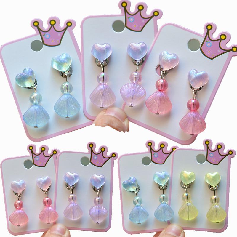 Product Introduction of Ear Clip No Pierced Student Cute Shell Jelly Love Decorative Earrings Little Girl Girl Ear Rings 0