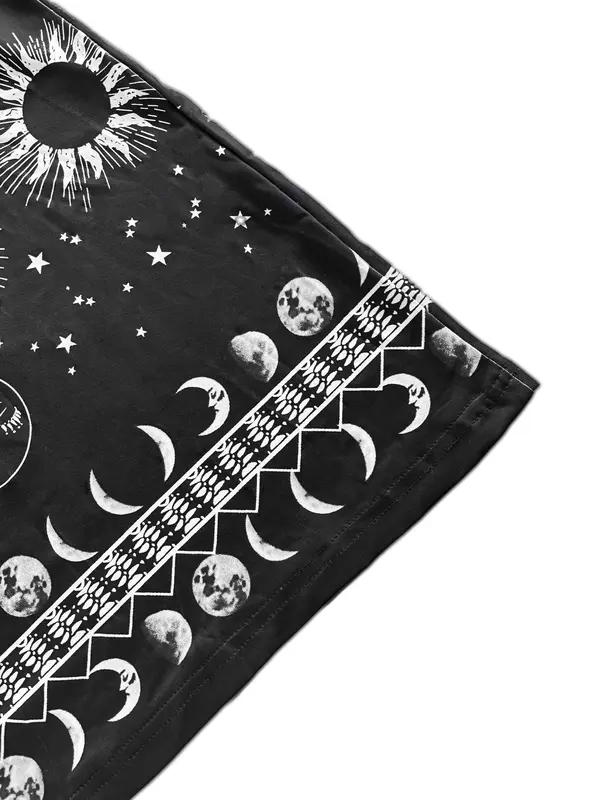 【Plus Size】 Sun & Moon Print Top, Casual Sleeveless Top for Summer, Women's Plus Size Clothing for Daily Wear 3