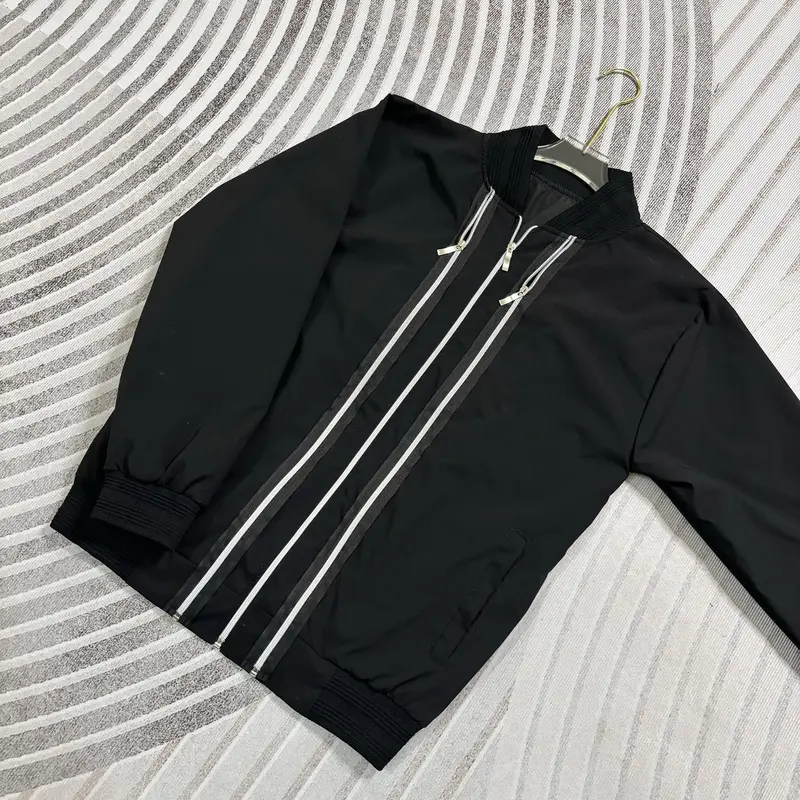 Áo khoác 3 khóa đen chất gió 2 lớp bo gân dành cho nam nữ from unisex 5