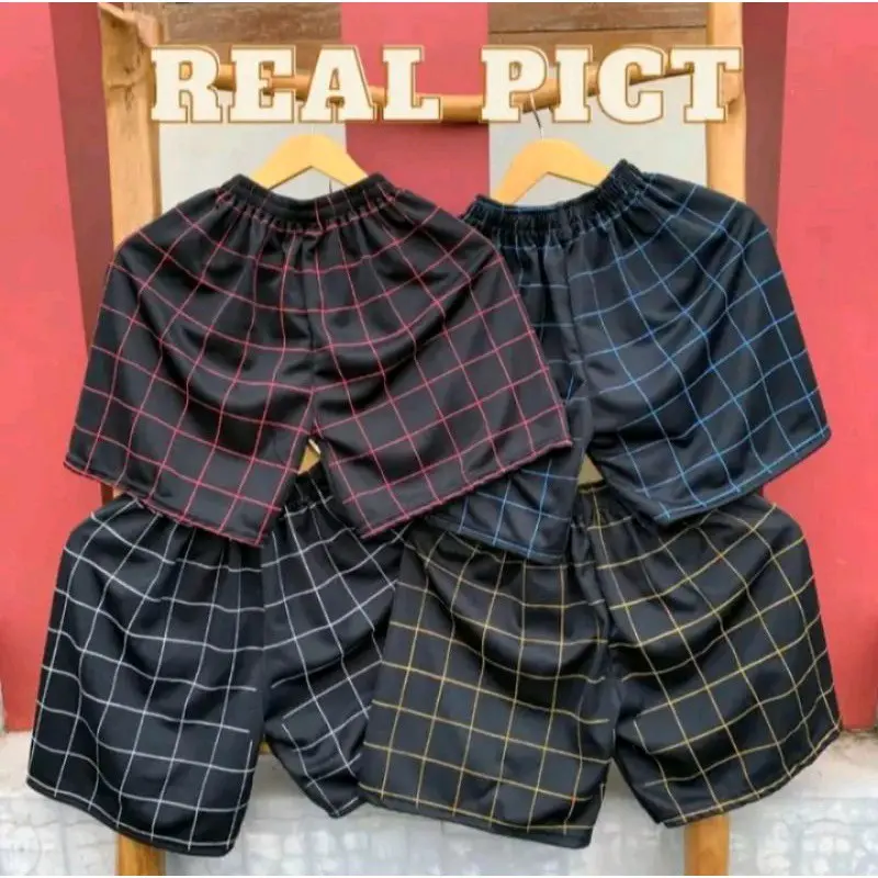 CELANA PENDEK DEWASA MOTIF KOTAK BAHAN LOTTO NYAMAN DI PAKAI|| Celana pendek Tartan Harian Nyaman Dipakai