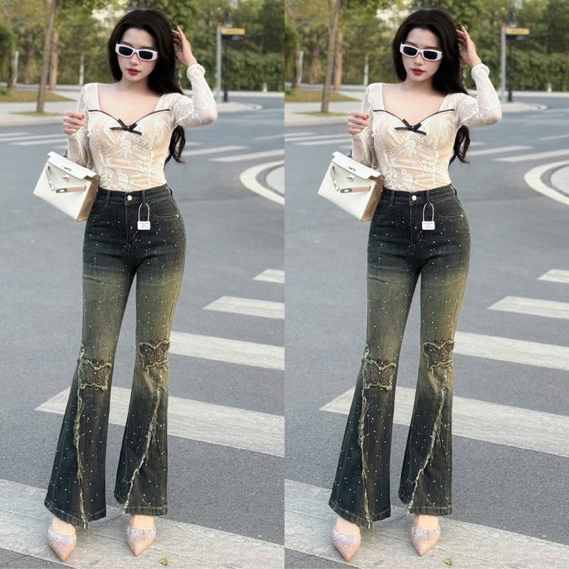 Quần Jean Nữ Ống Loe Đính Đá Thêu Hồ Điệp Phong Cách Sang Trọng , Chất Vải QC Mềm Mịn Co Giãn Tốt Cạp Cao Hack Dáng Có 2 Màu