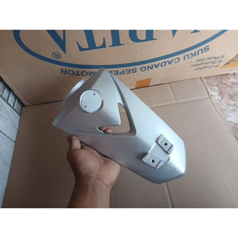 Panel tameng depan vega r new + logo warna hitam dan silver 2