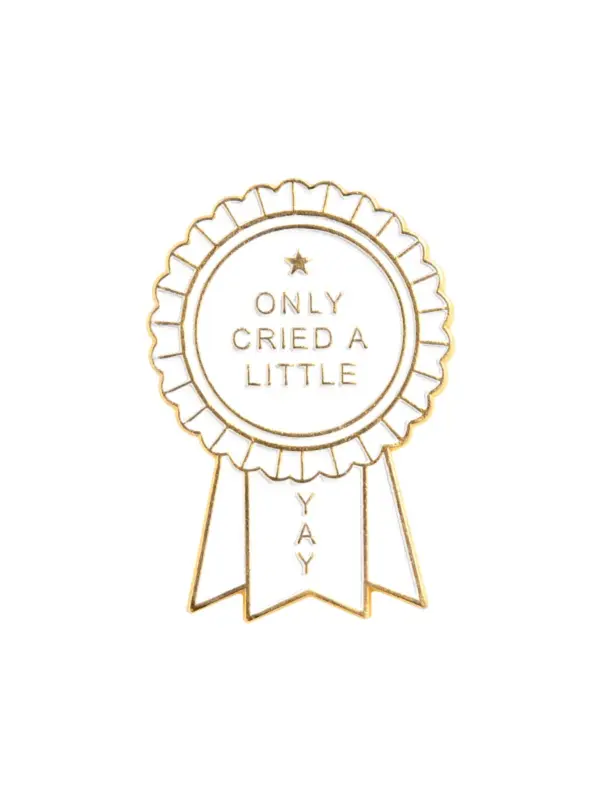 Trendy Cute Letter "only Cried a Little" Design Geometric Pin Brooch, Elegant Fashion Alloy Badge for Daily Vacation Holiday Party Decor, Kawaii Accessories As Gift 2