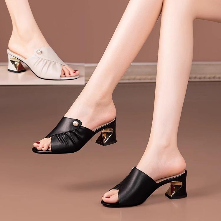 Product Introduction of Dép Cao Gót Nữ Gót Trụ Quai Nữ Tính 5cm - MãSố CG210 35