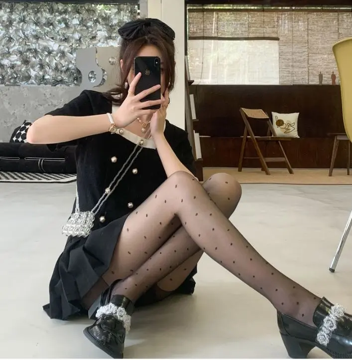 Quần Tất Nữ Mỏng Dai Chấm Bi Siêu HOT