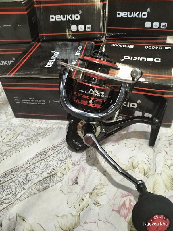 Máy câu cá kim loại DEUKIO FS 2000-7000 Fishing Đi Câu Bắt Cá Ca Tay Quay Nam