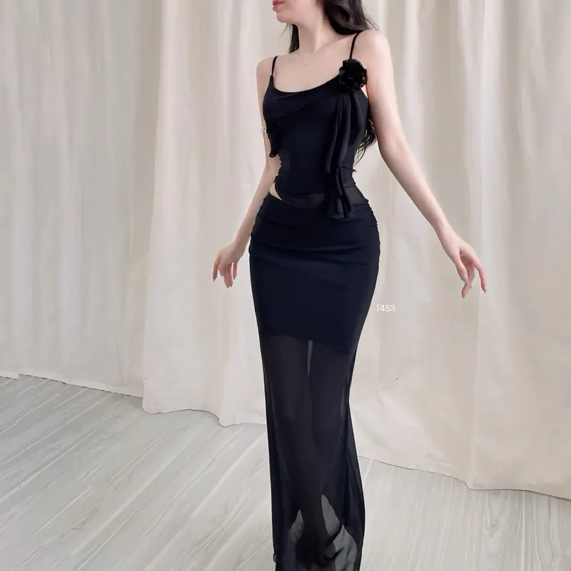 Set áo 2 dây đính hoa và chân váy chất thun lưới có lót 2