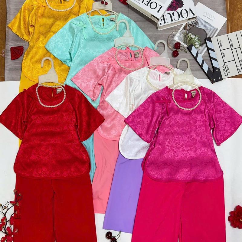   Tặng chuỗi ngọc  Bộ quần áo bà ba gấm hoa cao cấp tay cộc đính nơ quần ống rộng cho bé gái 8kg-20kg  được chọn màu 