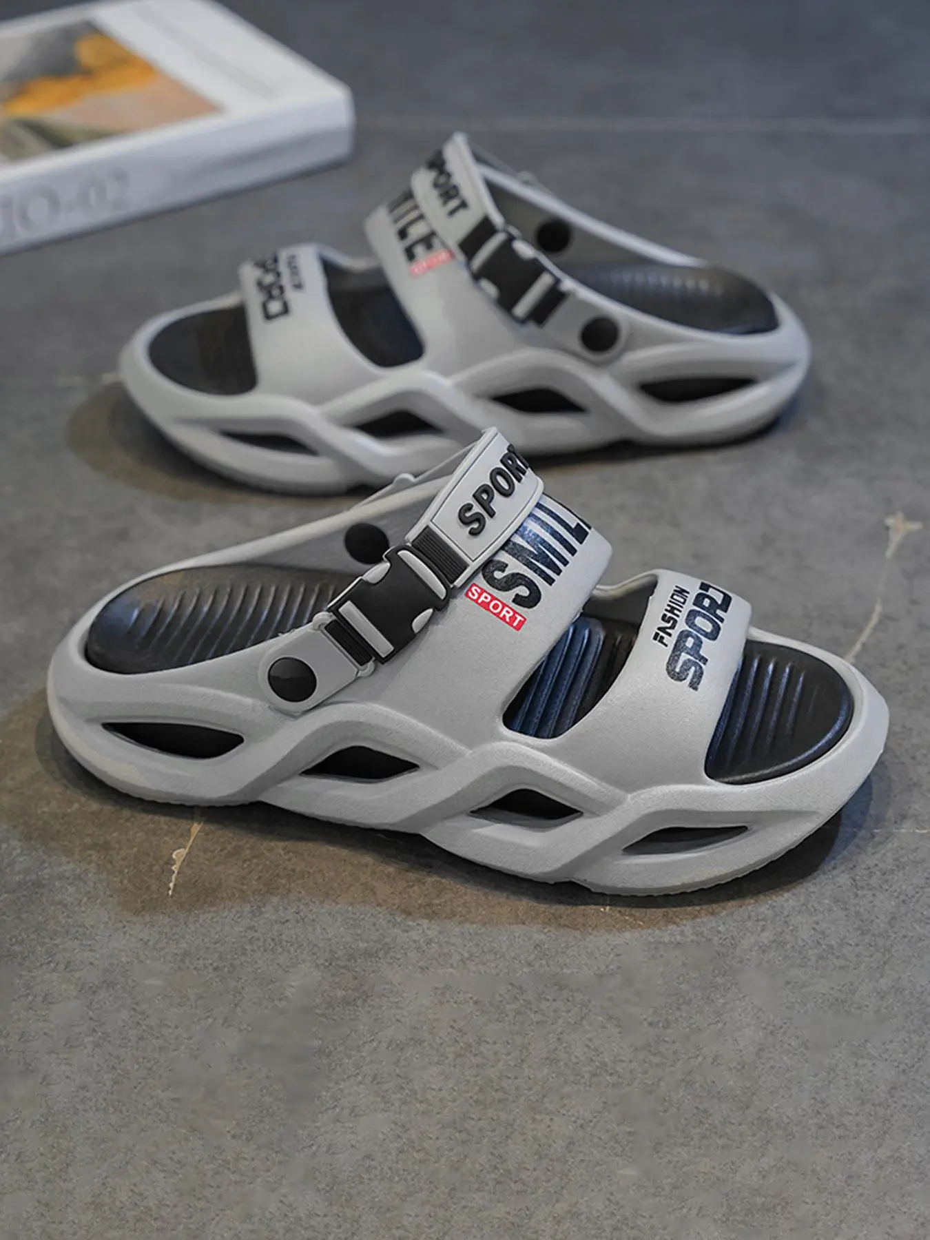 Men's Letters Print Slides, Casual Comfortable Non-slip Slides for Beach, Fashionable Slides for Indoor & Outdoor Wear, Walking Shoes
