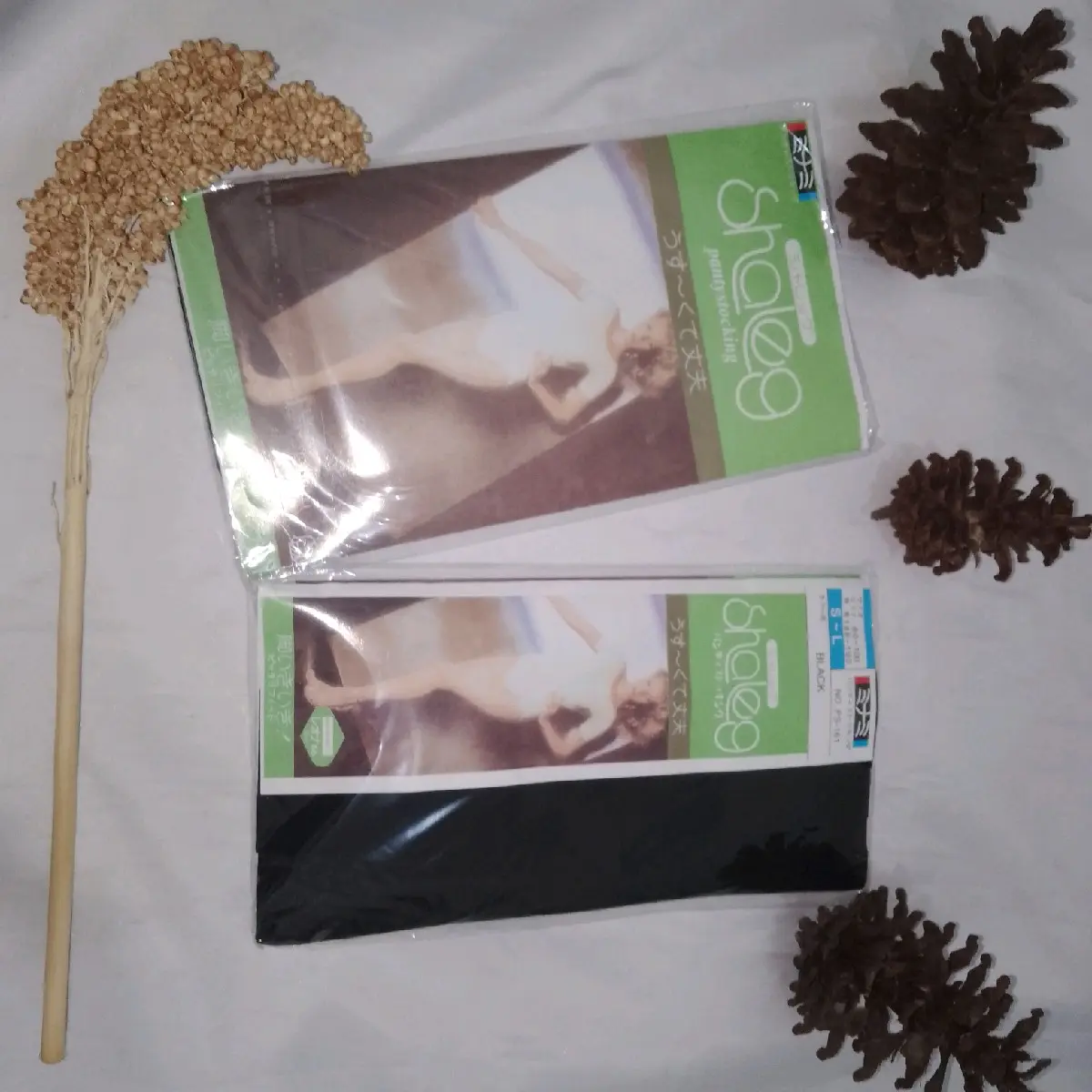 Stocking celana warna hitam