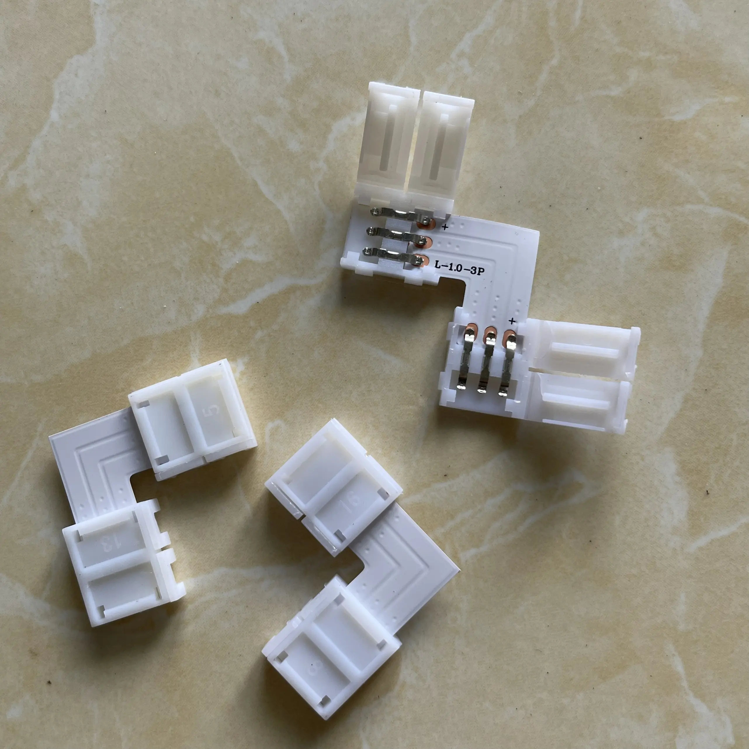 Pin nối dài led RGB ARGB Thẳng vuông