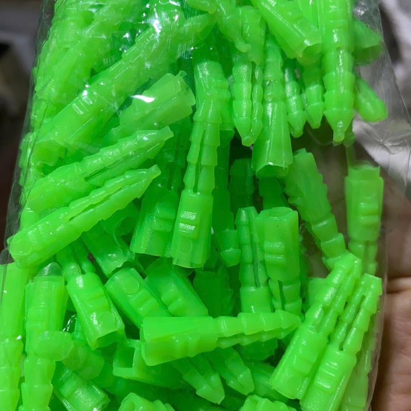 Tắc kê nhựa Nở Nhựa Xanh 6 (Túi 100 Con) - Sản phẩm trung gian giừa tường và vít 0