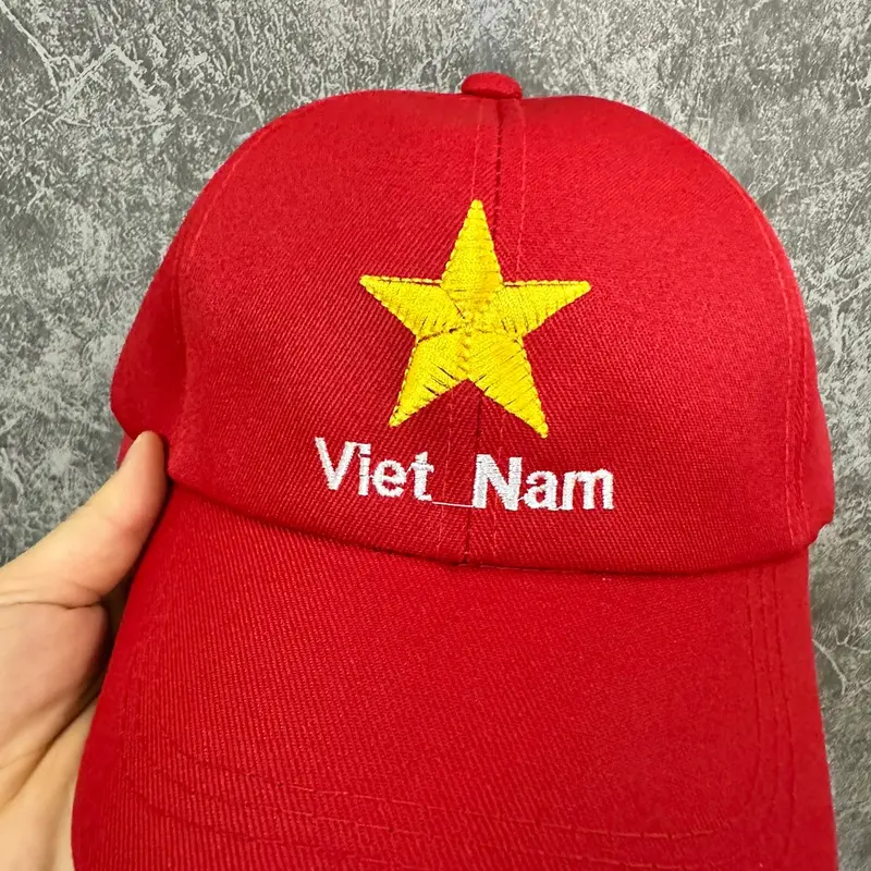 Mũ lưỡi trai , Nón kết thêu cờ đỏ sao vàng được đội vào các dịp lễ học sinh , thanh niên tình nguyện đội Hat 5